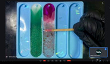 Cargar imagen en el visor de la galería, CLASE DE MARCAPAGINAS Y VINILO DE CORTE