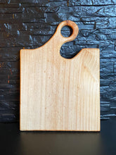 Cargar imagen en el visor de la galería, Bandeja de pino con mango variedades