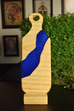 Cargar imagen en el visor de la galería, Bandeja con Mango: Incrustaciones de azul metalizado
