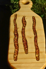 Cargar imagen en el visor de la galería, Bandeja con Mango: Incrustaciones de Oro
