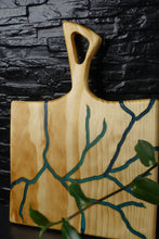 Cargar imagen en el visor de la galería, Bandeja con Mango: Incrustaciones rayos verdes
